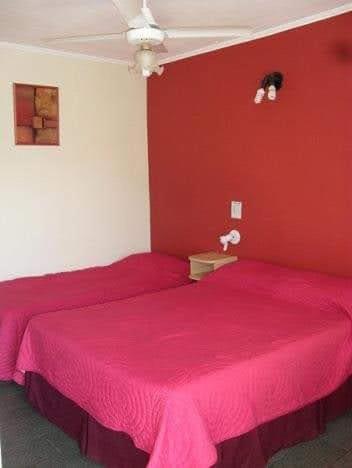Hostel & Posada Noelia Puerto Iguazu Bagian luar foto