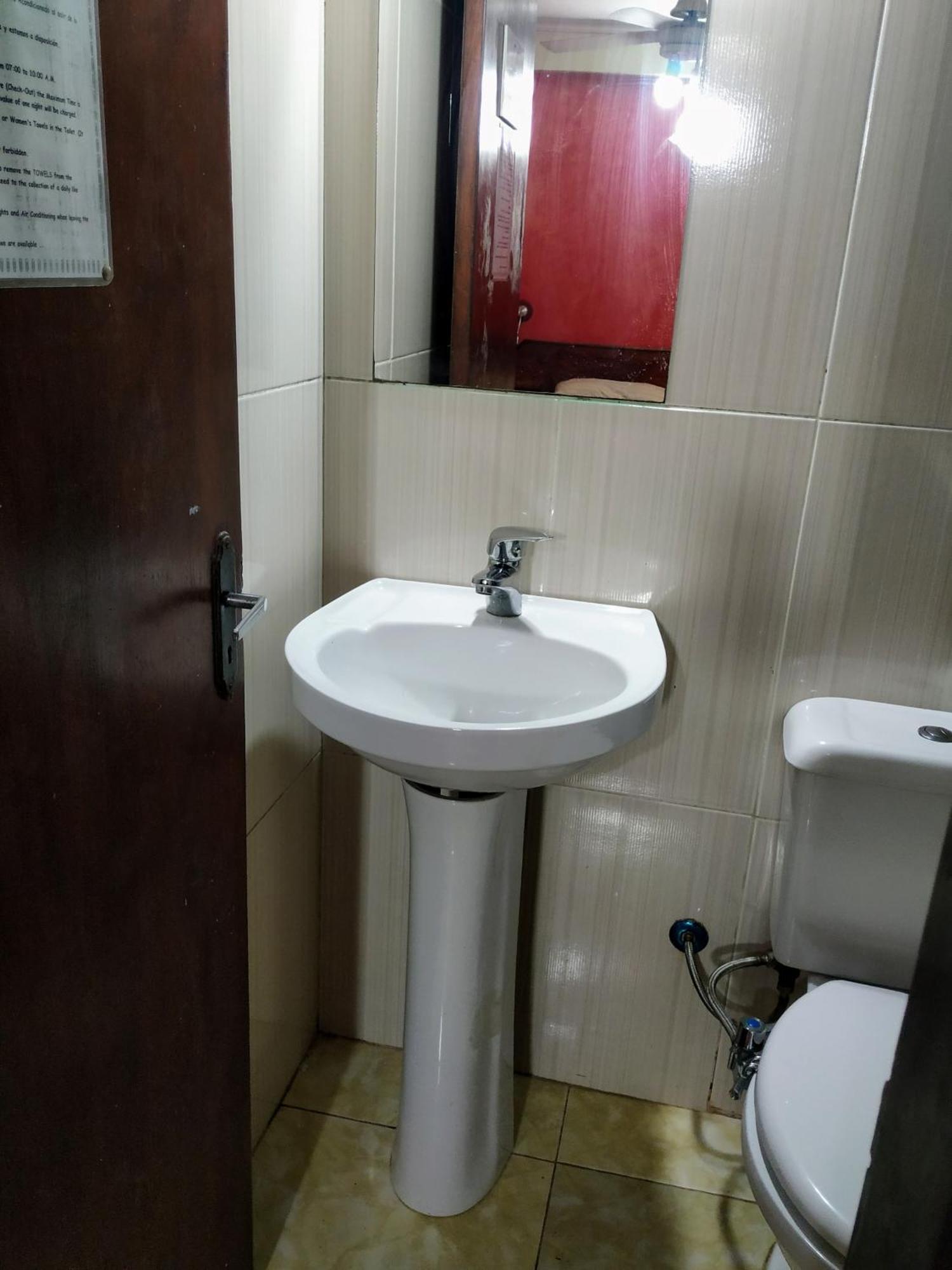 Hostel & Posada Noelia Puerto Iguazu Bagian luar foto